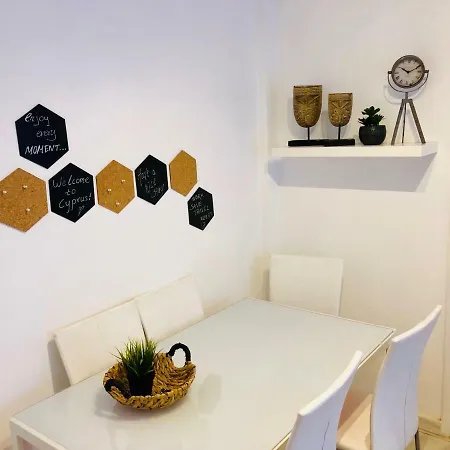 Serenity 2 - One Bedroom Flat Appartement *